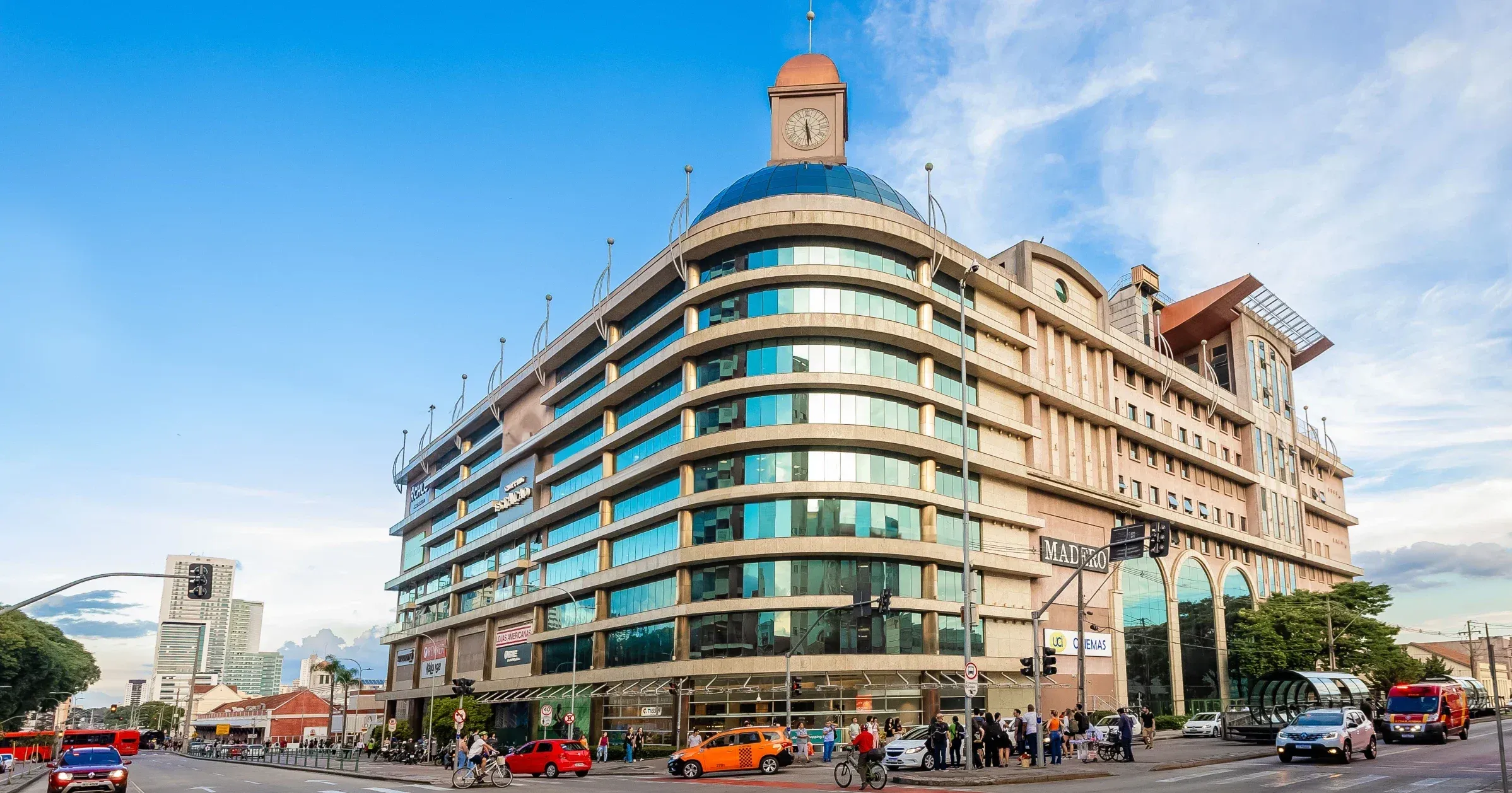 Acesso ao Shopping Estação permanece normal durante as obras no entorno da Praça Eufrásio Corrêa